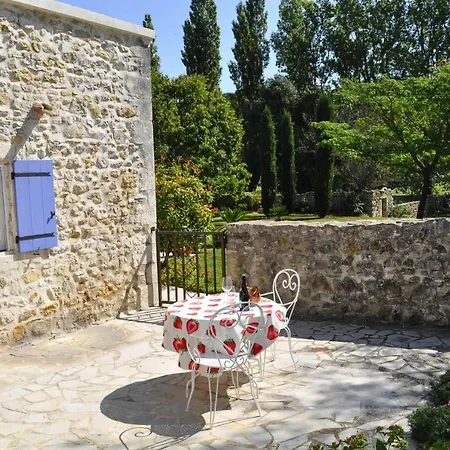 Σπίτι διακοπών Charming Stone House With Terrace Lussan (Gard)