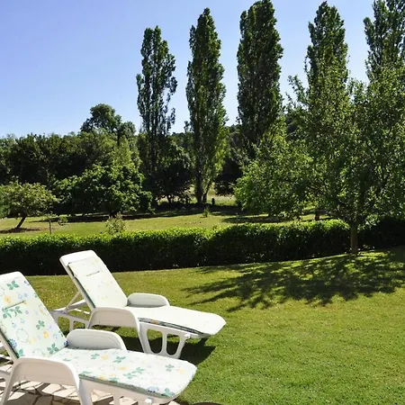 Charming Stone House With Terrace And Garden, Lussan