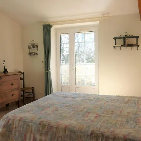 Charming Stone House With Terrace And Garden, Lussan