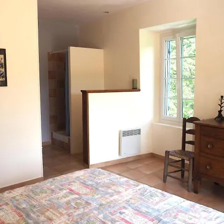 Charming Stone House With Terrace And Garden, Dom wakacyjny
