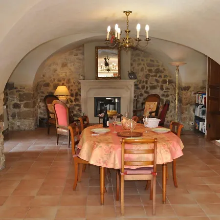 Charming Stone House With Terrace And Garden, Lussan Lussan (Gard)